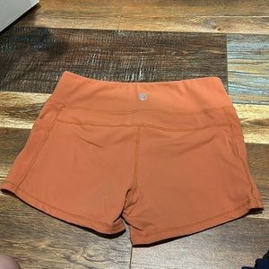 Born primitive shorts